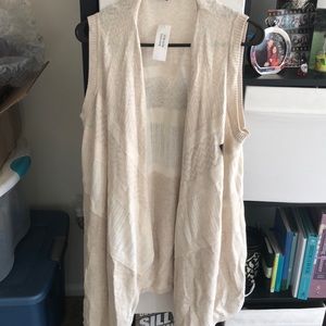 BNWT Banana republic tank sweater